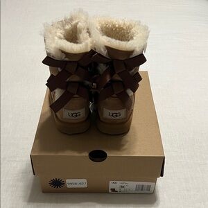 UGG Classic Tan Sheepskin Boots